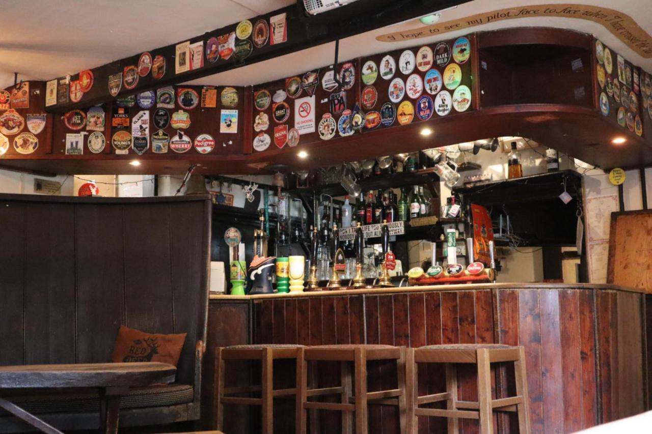 The White Hart Inn Tetford Dış mekan fotoğraf